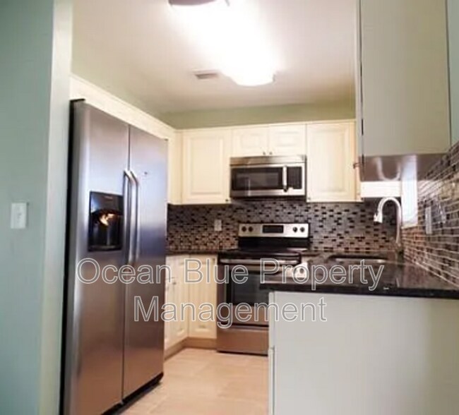 Foto del edificio - 9264 91st St N