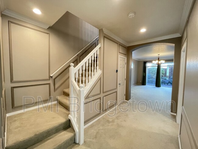 Building Photo - 20867 SW Dutton Ct