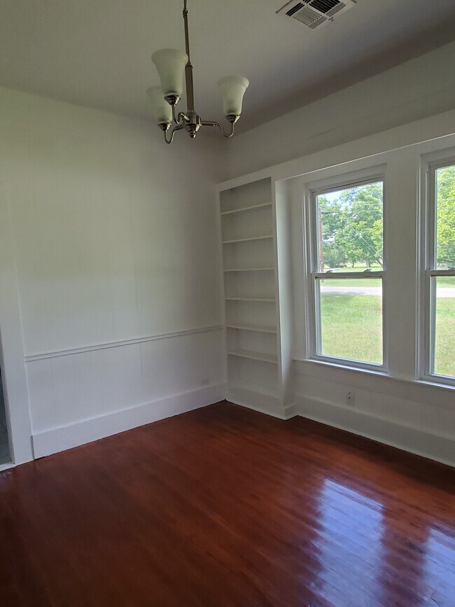 Foto del edificio - 305 Hogan St