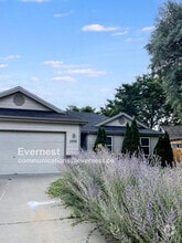 Building Photo - 1009 Meadow Ct