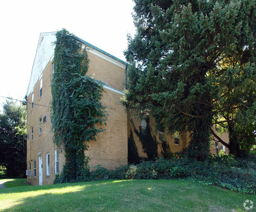 Building Photo - Bldg B