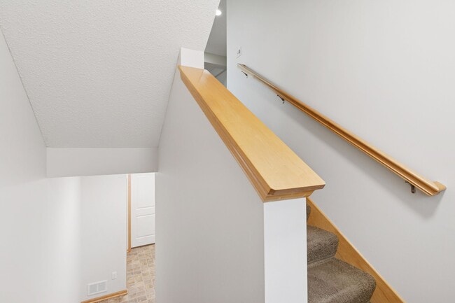 Building Photo - 10749 Falling Water Ln