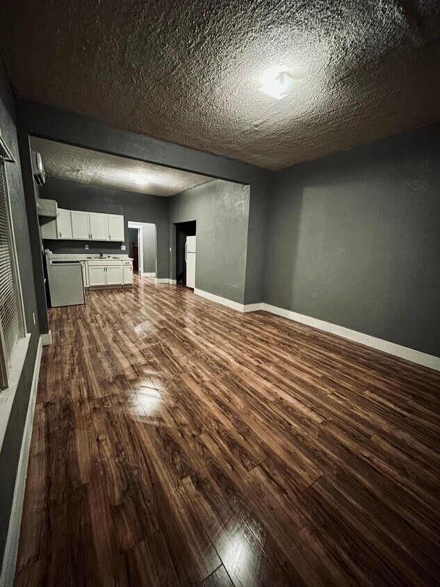 Foto principal - 1005 Houston St
