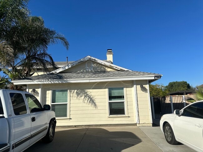 Building Photo - 17934 Fairfax St