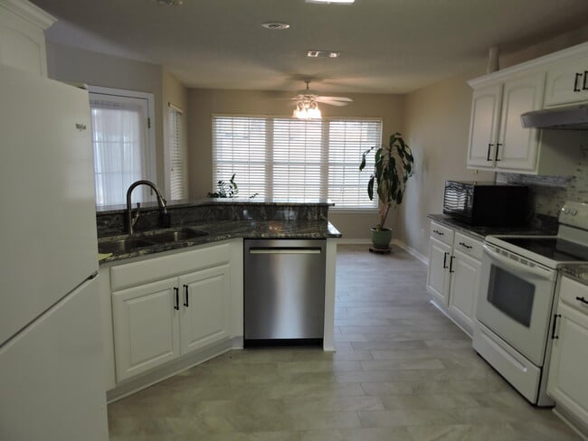 Building Photo - 5831 Buckskin Ct