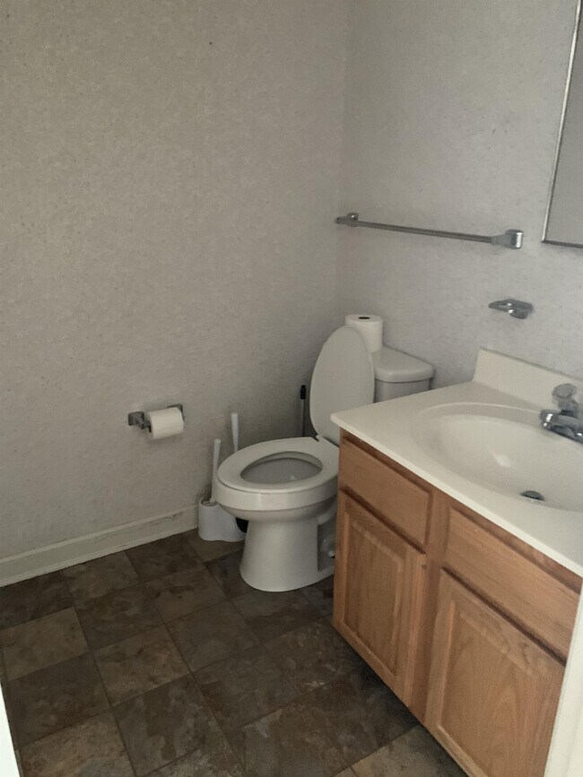 Foto del edificio - 104 Walnut Grove Ct