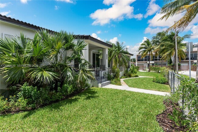 Foto del edificio - 2102 SW 31st Ave