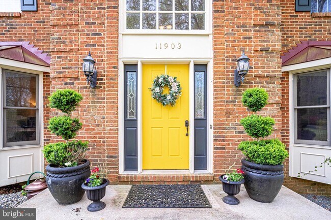 Foto del edificio - 11903 Henderson Ct