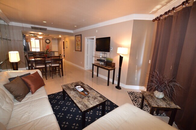 Building Photo - Meridian - Luxury 2 Bed | 2 Bath Condo