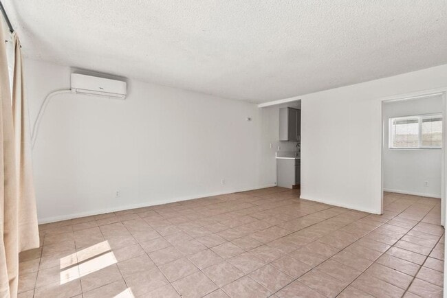 Interior Photo - 11645 Mapledale St