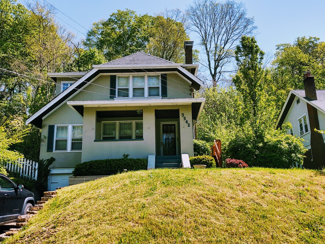 3542 Linwood Ave, Cincinnati, OH 45226 House Rental in Cincinnati, OH
