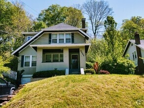 Building Photo - 3542 Linwood Ave