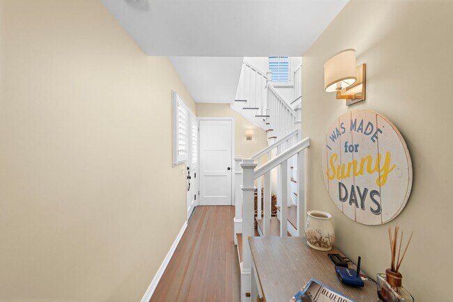 Building Photo - Woods Cove Beach House