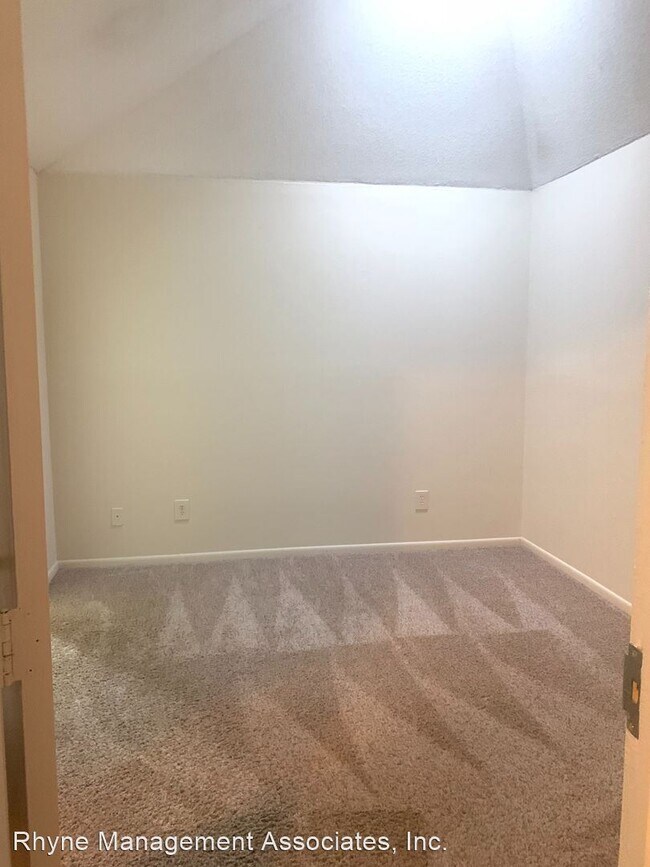 Building Photo - 1101 McKimmon View Ct