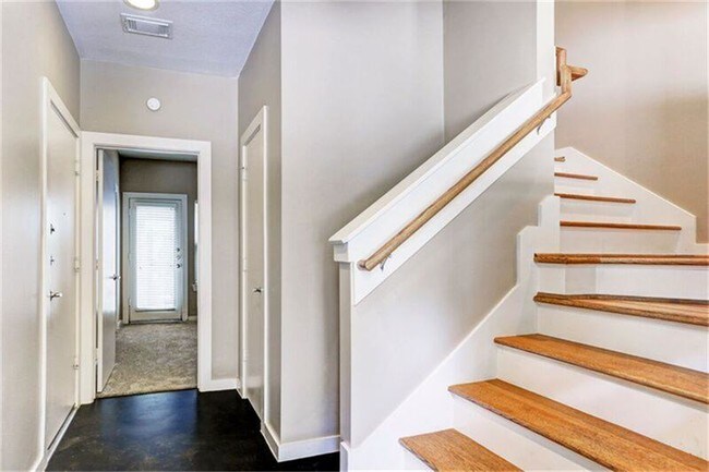 Foto del edificio - 4404 Center St