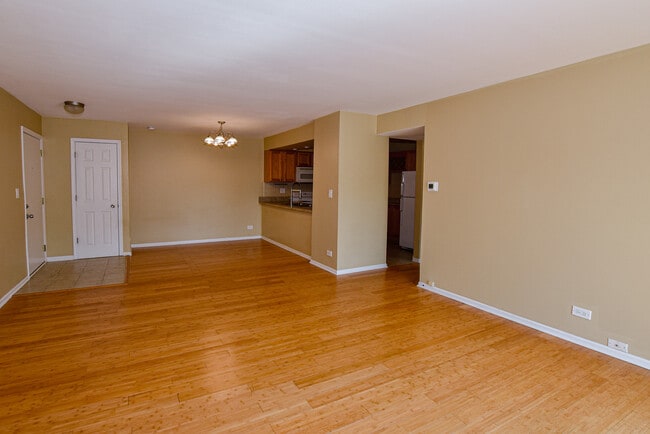 Foto del edificio - 4506 Kings Walk Dr