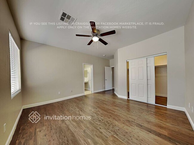 Building Photo - 686 E Colt Ct