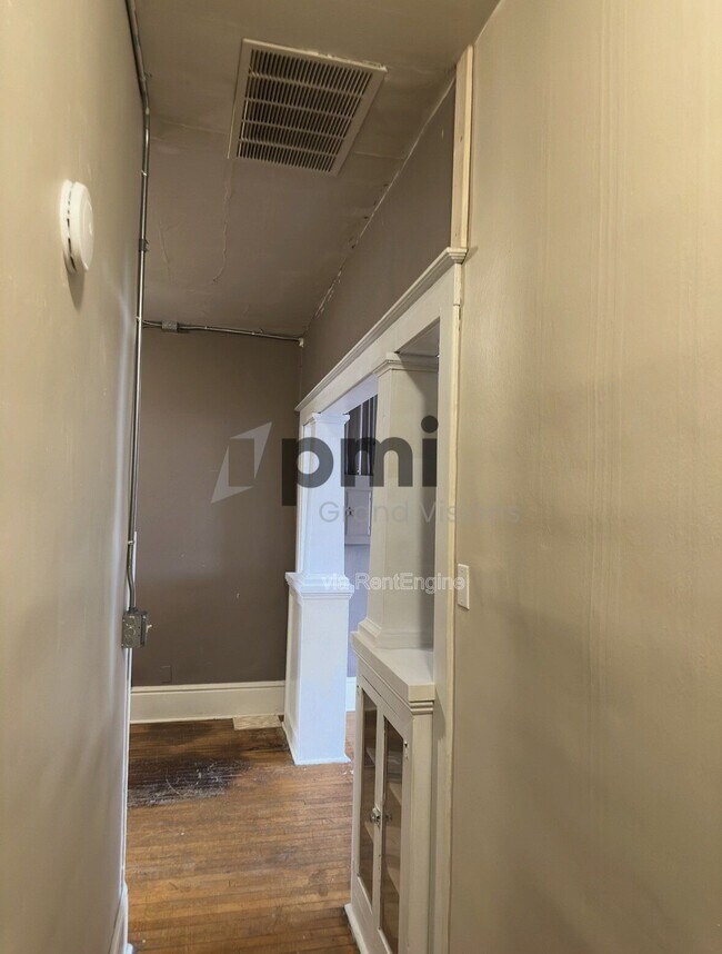 Foto del edificio - 601 Monroe Ave