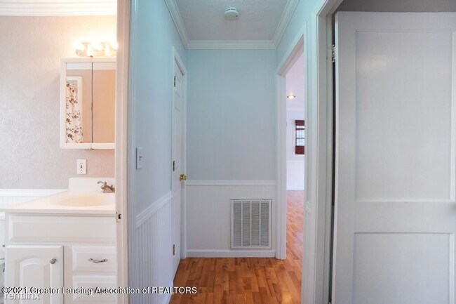 Foto del edificio - 2 br, 1 bath House - 725 Gordon Ave