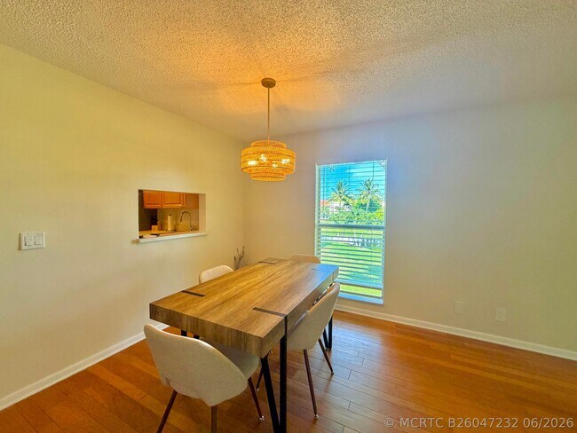 Building Photo - 2800 Fiore Way