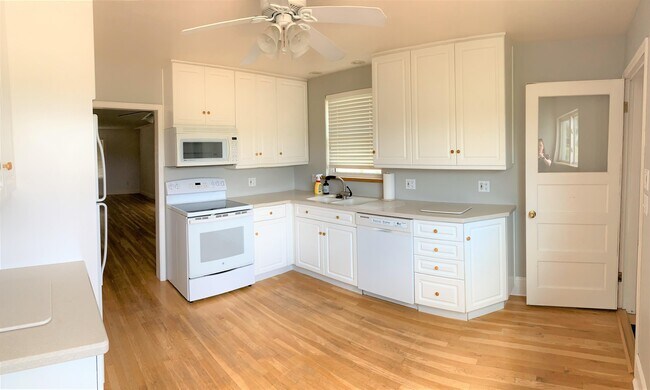 Building Photo - 13200 W 58th Ave
