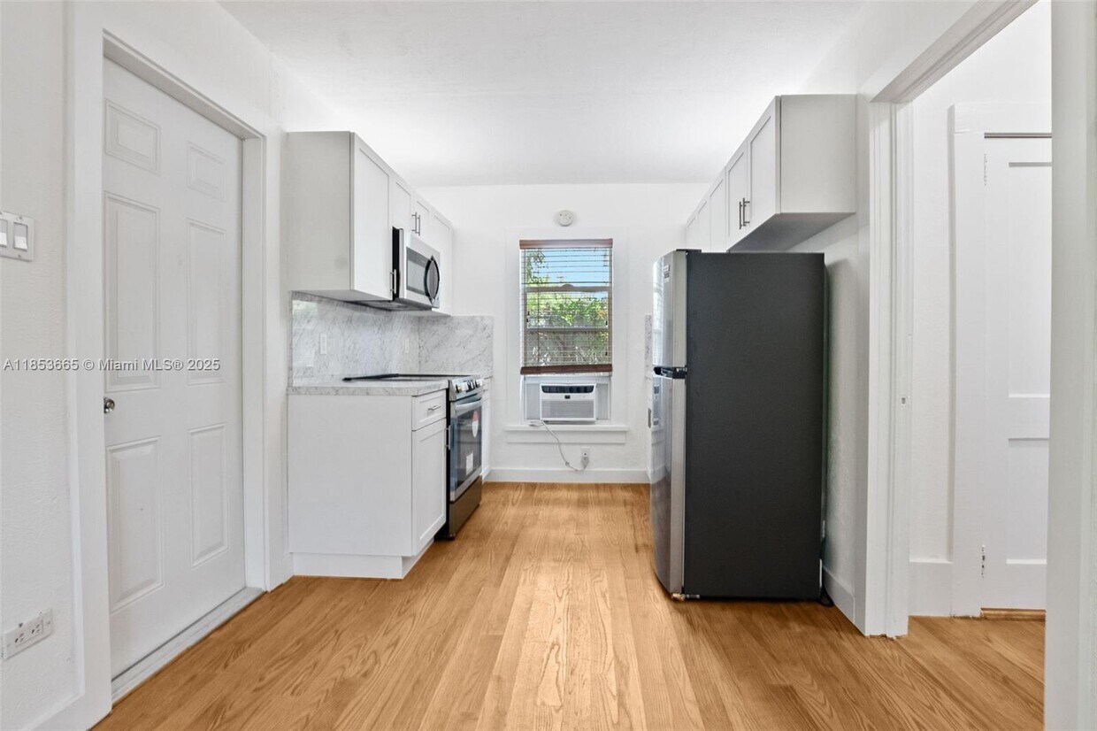 Foto principal - 1721 SW 21st Ter