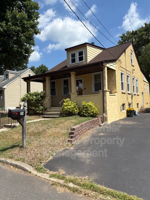Foto del edificio - 24 Edwin Ave