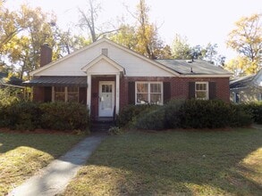 Building Photo - 2818 Monroe St