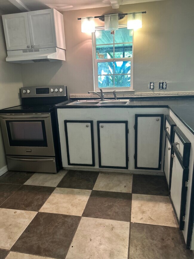 Foto del edificio - 9271 Dan Lynn St