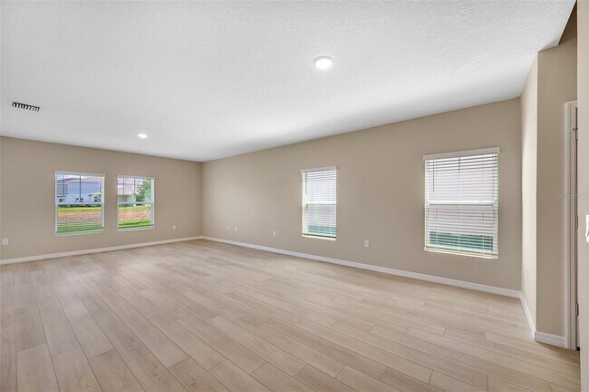 Foto del edificio - 5529 Summer Sunset Dr