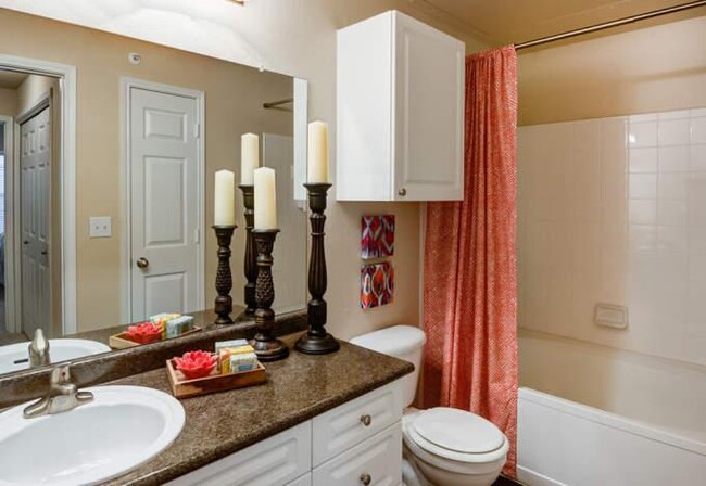 Building Photo - 2 bedroom in Dallas TX 75209