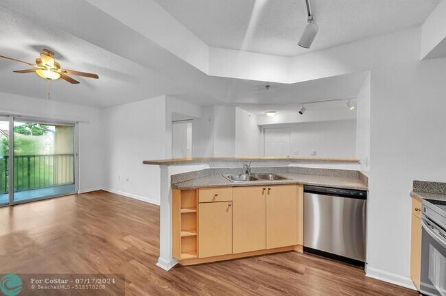 Building Photo - 3696 NW Adriatic Ln
