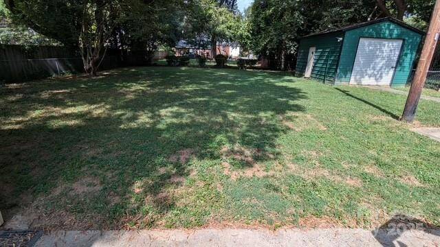 Building Photo - 1507 Woodland Dr