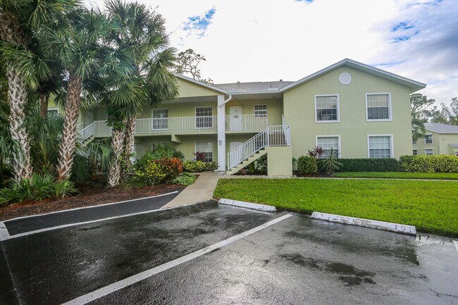 Foto del edificio - **LOVELY FULLY FURNISHED SEASONAL RENTAL**...