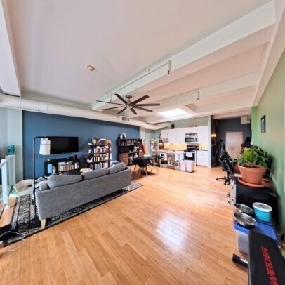 Foto del edificio - 156 Porter St