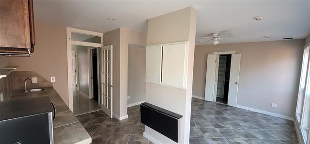 Building Photo - 7418 Fair Oaks Ave