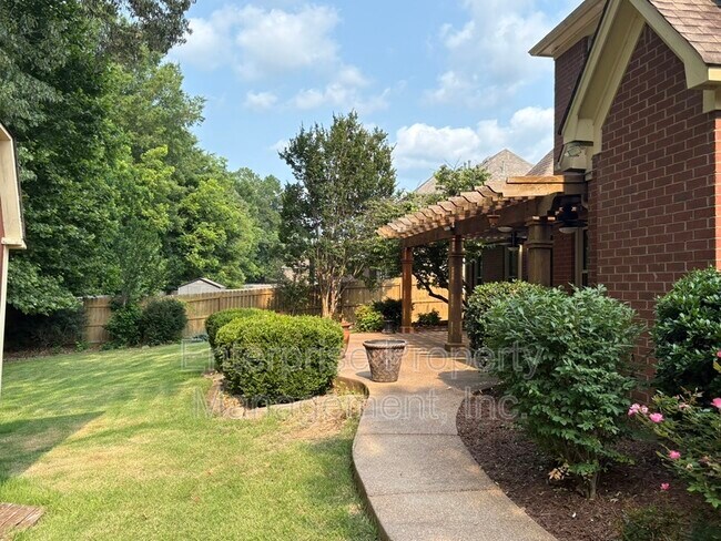 Foto del edificio - 7930 Abington Woods Ave