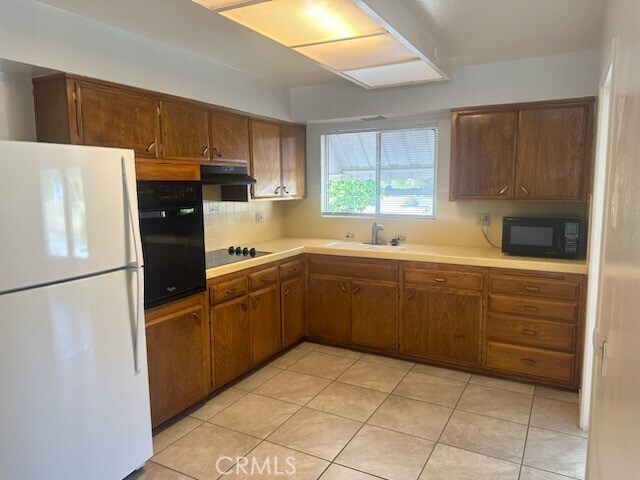 Building Photo - 29033 Thornhill Dr