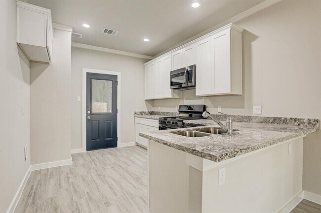 Foto del edificio - 4425 Clover St