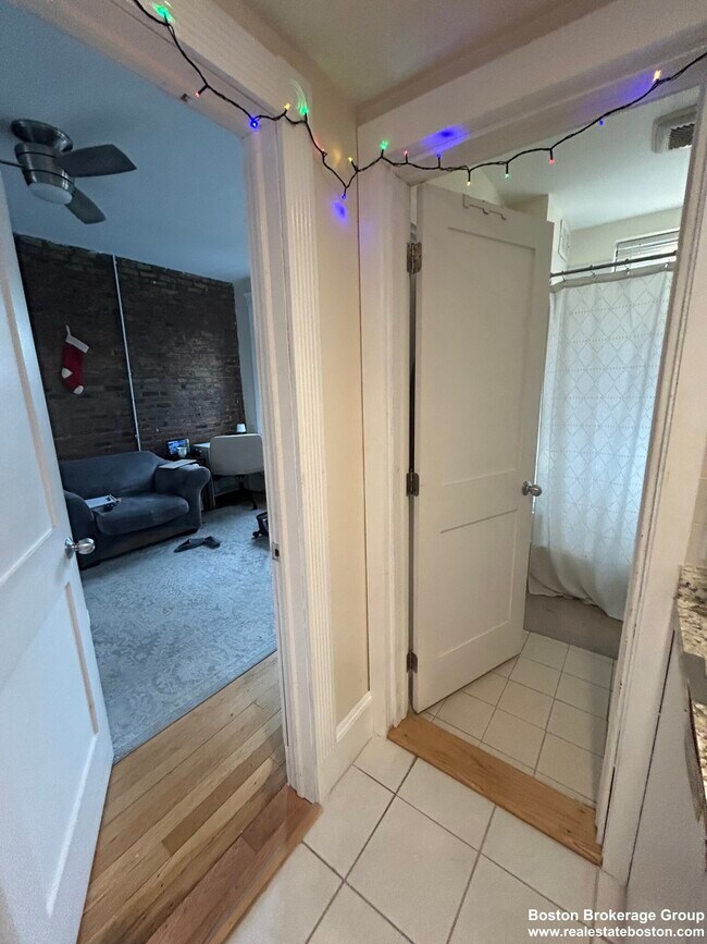 Foto del edificio - 39 Hemenway St