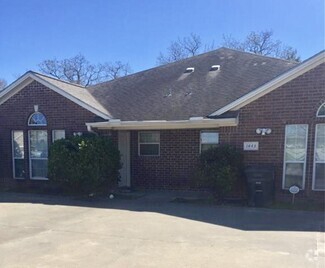 Building Photo - 1441-1443 Western Oaks Ct