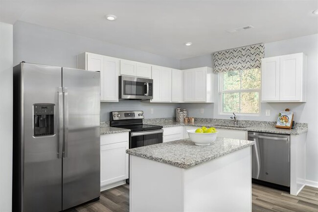 Kitchen island - 2935 Winterberry Dr