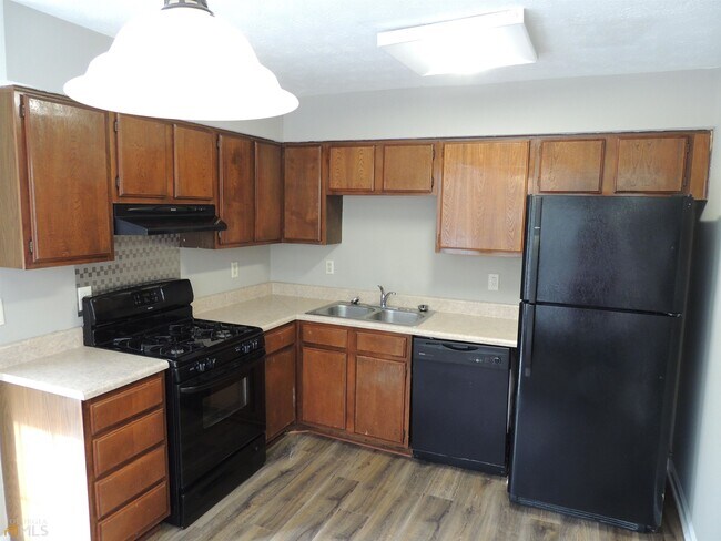 Building Photo - 883 Heritage Oaks Dr
