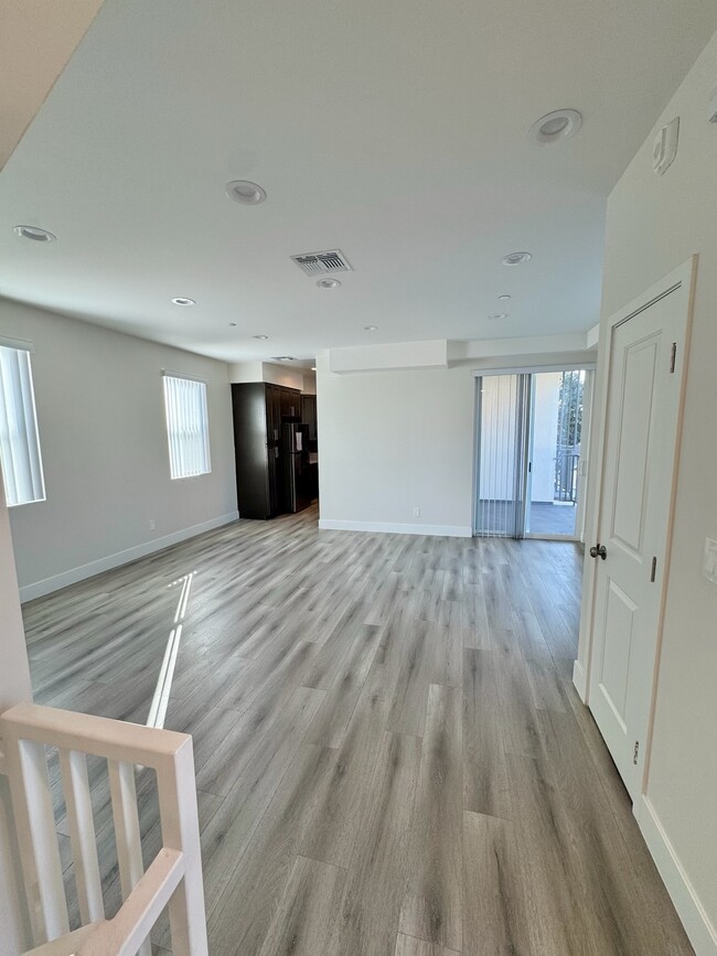 second floor living room and kitche - 3190 Carlin Ave