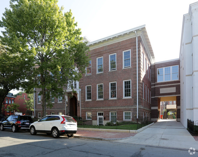 Primary Photo - Edmonds School Condominiums