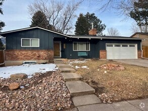 Building Photo - 1306 Whitehouse Dr