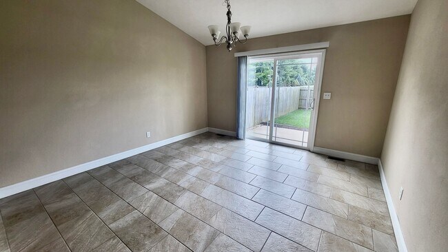 Foto del edificio - 4309 Castle Pines Dr