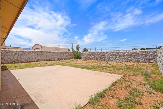 Foto del edificio - 6713 Heartstone Ct