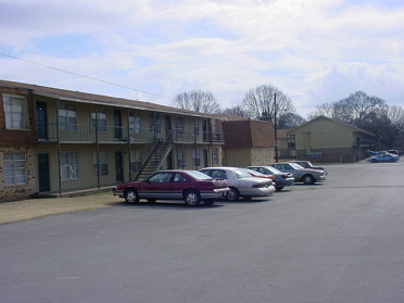 Primary Photo - Brookfield Apartments