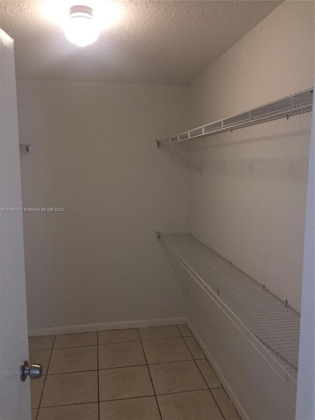 10772 La Placida Dr Unit 7204, Coral Springs, FL 33065 Condo for